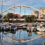 Luxury Marina Apartment